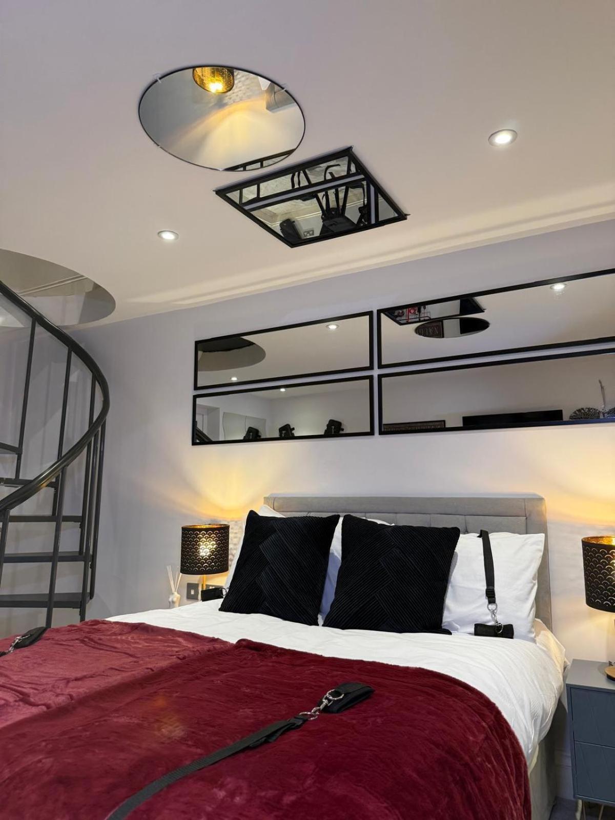 Luxury Duplex With Hot Tub Apartamento *
